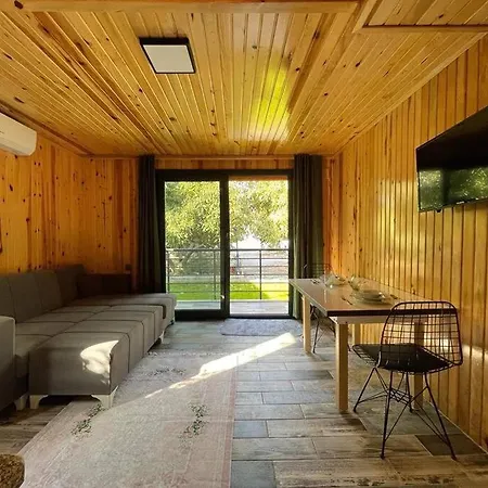 Avohomes Bungalov Nyaraló